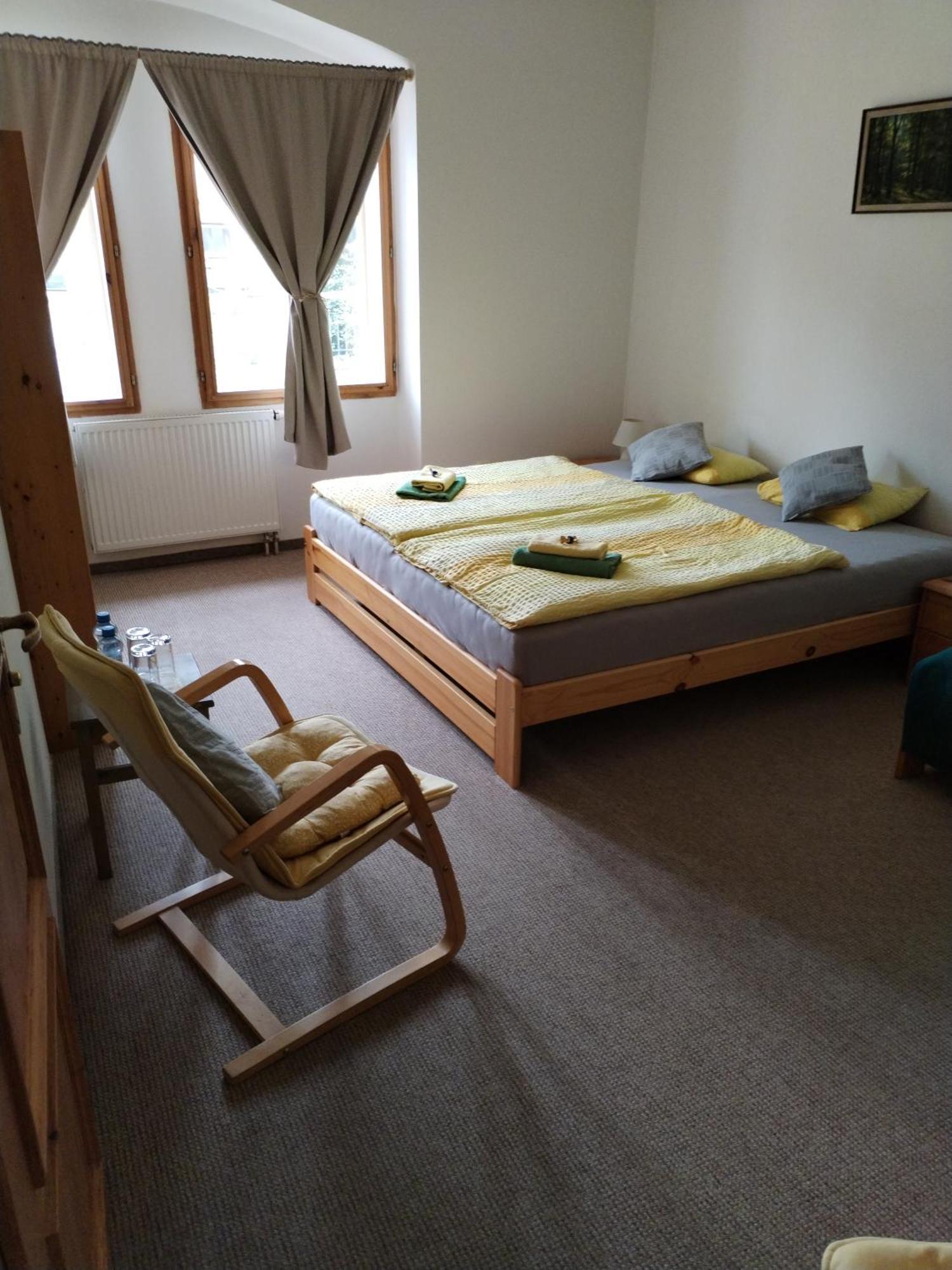 Hotel U Zvonu Kutná Hora Екстериор снимка